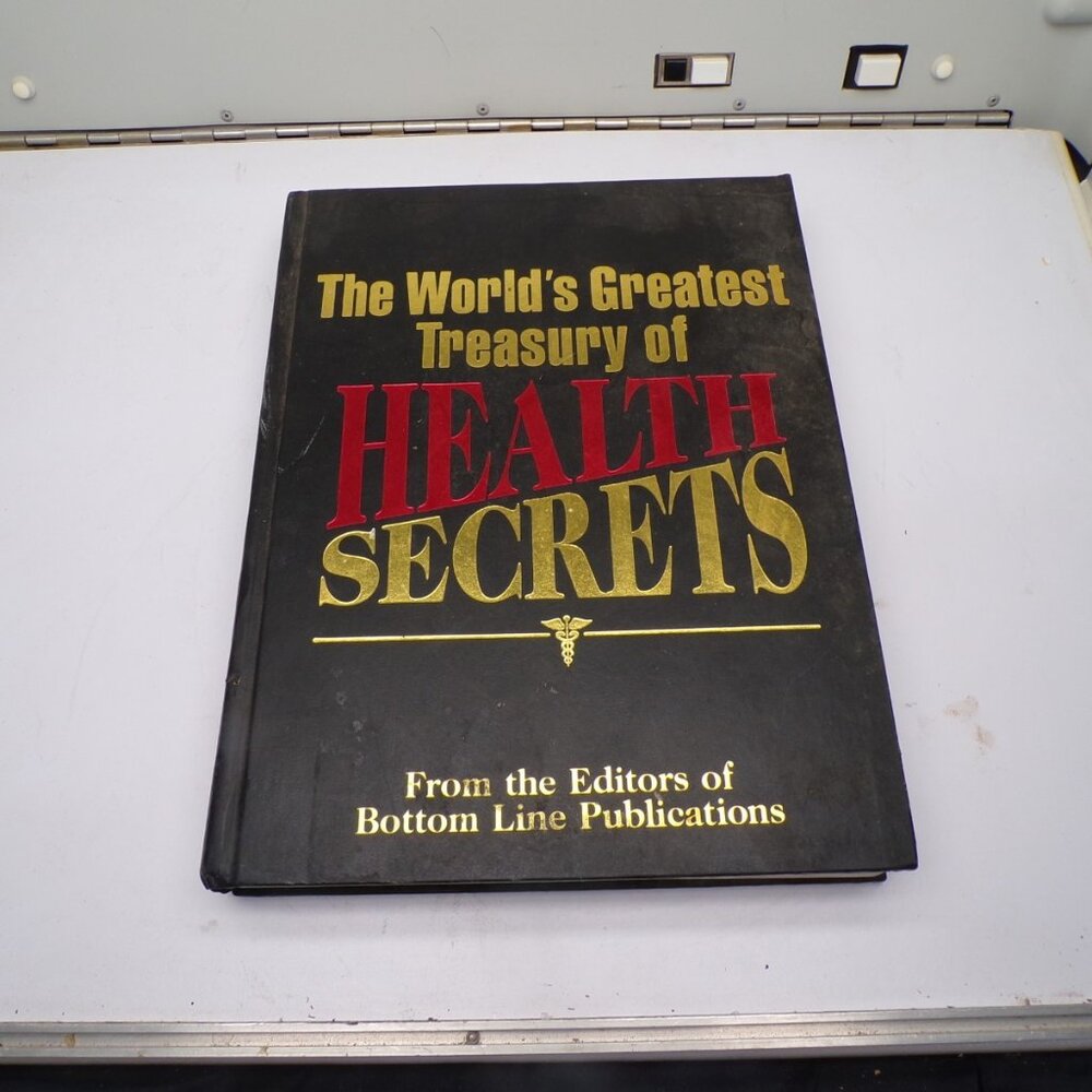 2005 'The Worlds Greatest Treasury of Health Secrets' - Hardcover - GOOD
